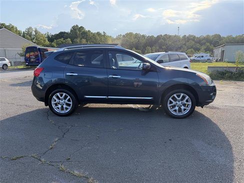 Used 2013 Nissan Rogue SL AWD/4WD image 8