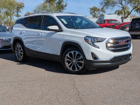 Used 2021 GMC Terrain SLT image 33