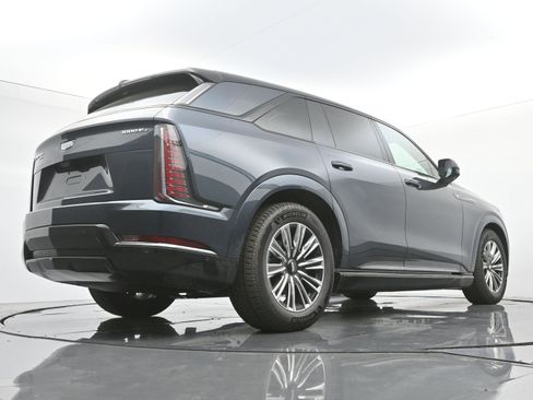 New 2026 Cadillac Escalade IQ Sport 1 w/ LPO, Floor Liner Package image 19