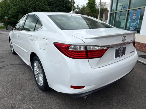 Used 2013 Lexus ES 350 w/ Luxury Pkg FWD image 7