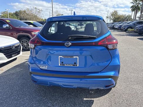 Certified 2025 Nissan Kicks Play S image 5