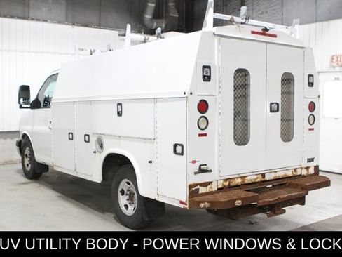 Used 2014 Chevrolet Express 3500 RWD image 22