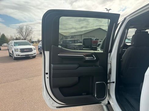 Used 2023 GMC Sierra 1500 Elevation image 21