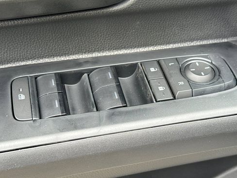 New 2026 Toyota Tacoma SR5 AWD/4WD image 12