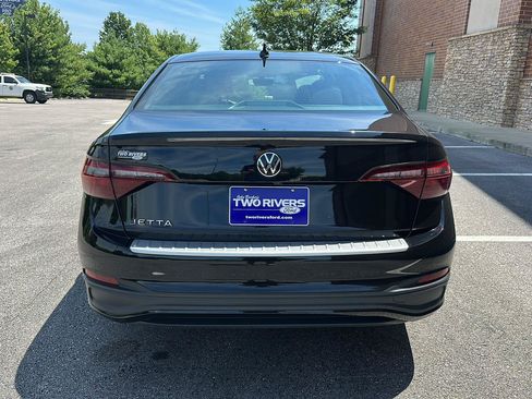 Used 2023 Volkswagen Jetta Sport FWD image 4
