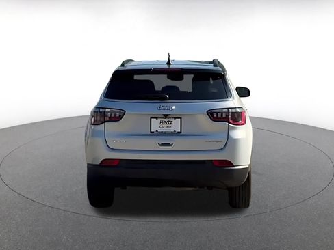 Used 2025 Jeep Compass Limited AWD/4WD image 11