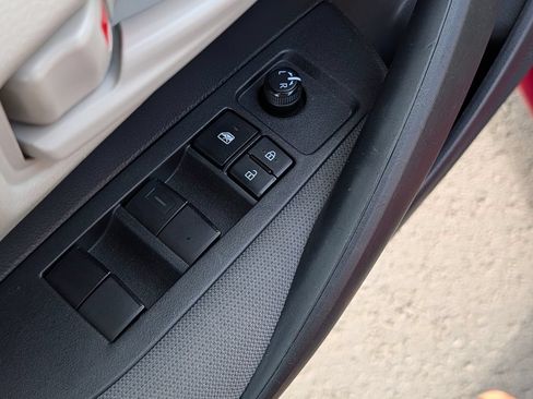 Used 2023 Toyota Corolla LE FWD image 17