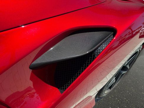 Used 2021 Ferrari F8 Tributo RWD image 27