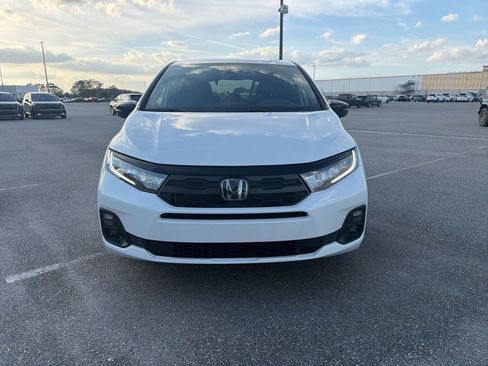 Used 2025 Honda Odyssey Sport-L image 2