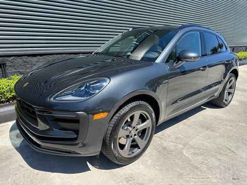 Used 2026 Porsche Macan AWD/4WD image 7