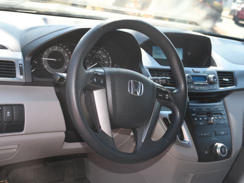Used 2011 Honda Odyssey EX image 9