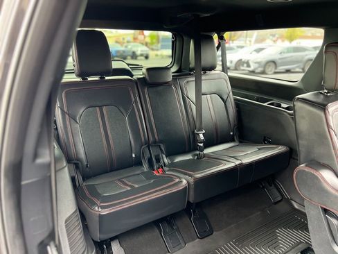 Used 2023 Ford Expedition Max Limited image 31