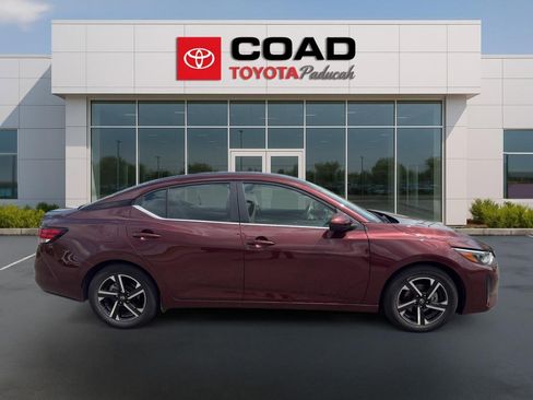 Used 2024 Nissan Sentra SV FWD image 6