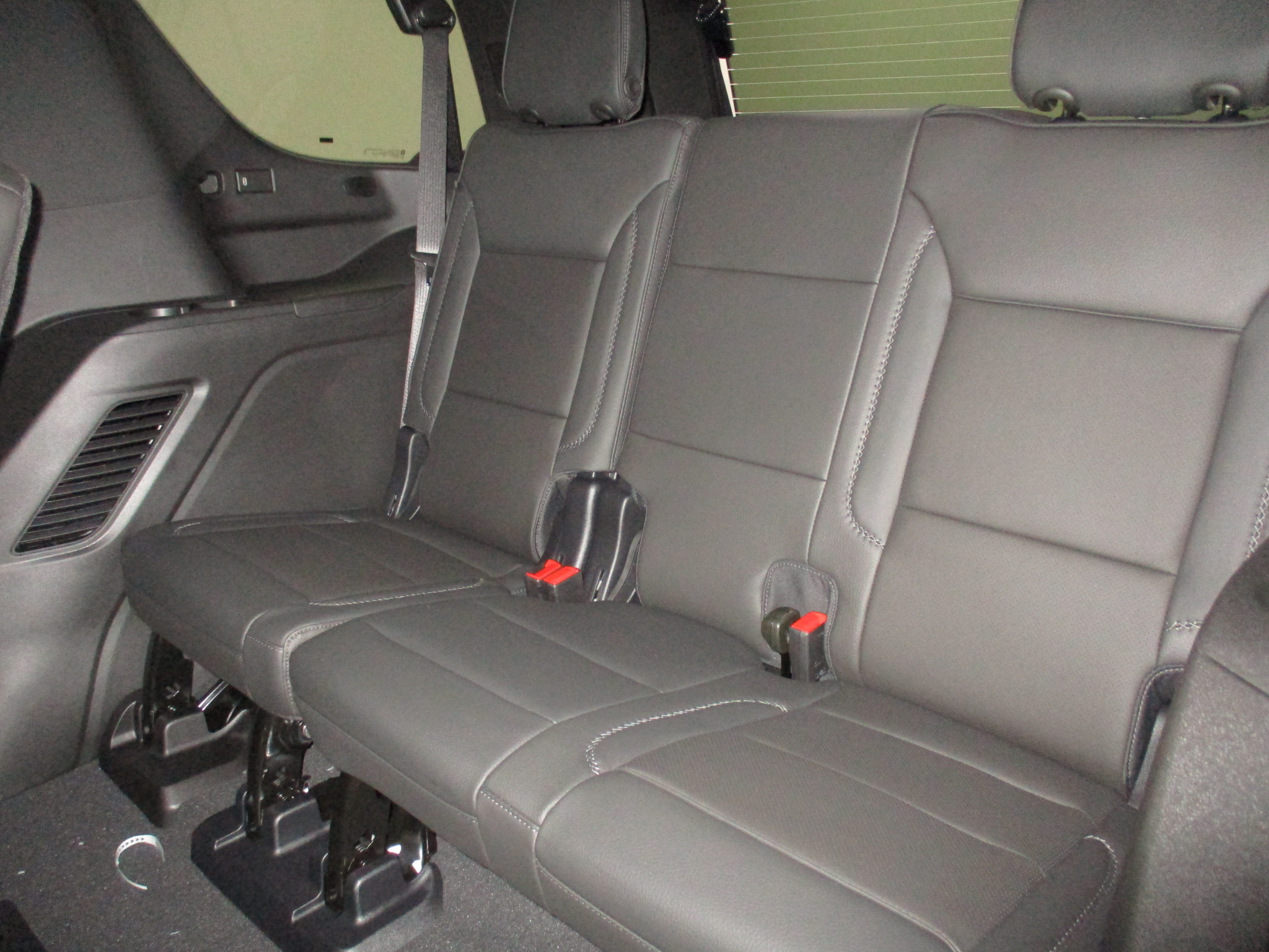 New 2026 GMC Yukon Denali w/ Sun & Power Step Package AWD/4WD image 19