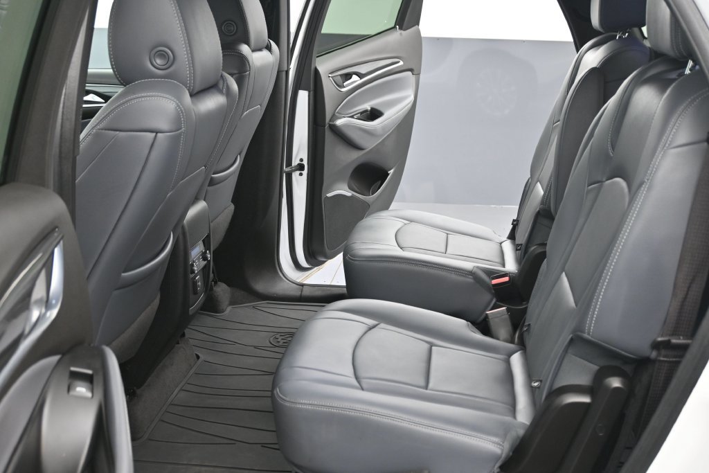 Certified 2024 Buick Enclave Essence AWD/4WD image 13