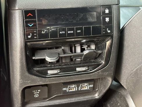 Used 2023 Jeep Grand Cherokee L Overland AWD/4WD image 29