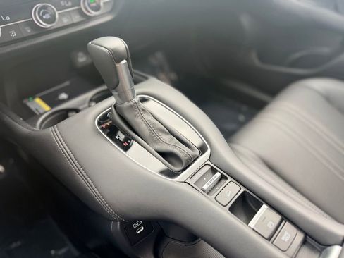 Used 2024 Honda HR-V EX-L image 30