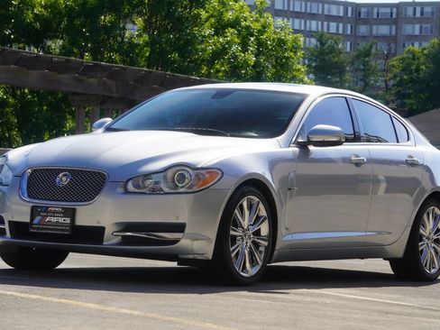 Used 2011 Jaguar XF Premium RWD image 31