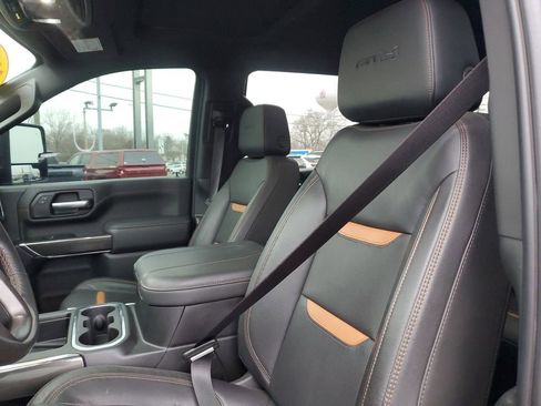 Used 2023 GMC Sierra 2500 AT4 w/ AT4 Premium Plus Package image 16