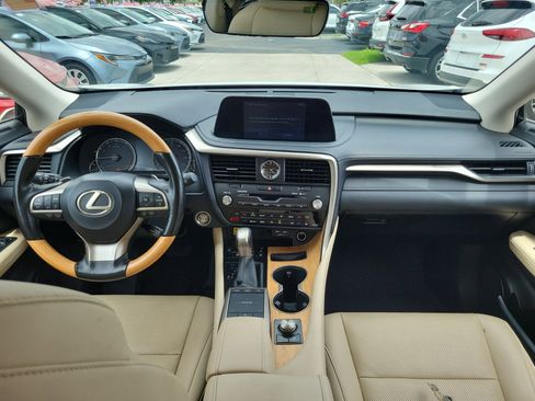 Used 2022 Lexus RX 350L FWD w/ Premium Package image 16