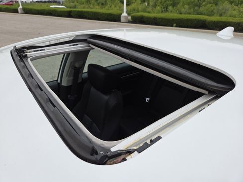 Used 2019 Honda Accord EX image 3