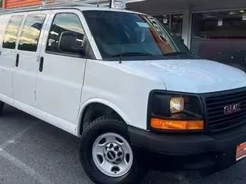 Used 2013 GMC Savana 2500 w/ Cold Climate Package image 1