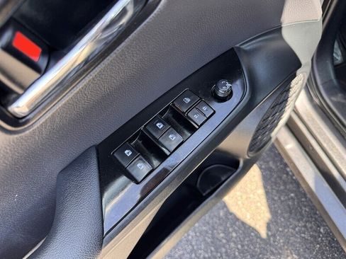 Used 2018 Toyota Prius Two w/ Prius Two Safety Plus Package FWD image 12