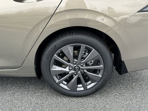New 2026 Nissan Sentra SL w/ Floor Mat Package FWD image 14