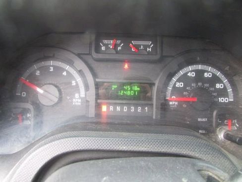 Used 2016 Ford E-350 and Econoline 350 Super Duty w/ Power Windows & Locks Group image 11