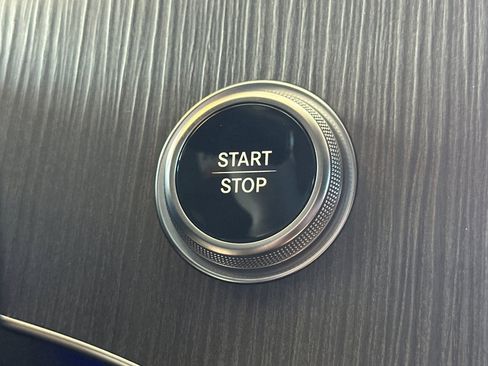 Used 2026 Mercedes-Benz EQE 320 4MATIC SUV image 29