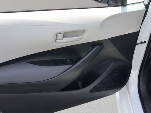 Certified 2026 Toyota Corolla LE FWD image 9