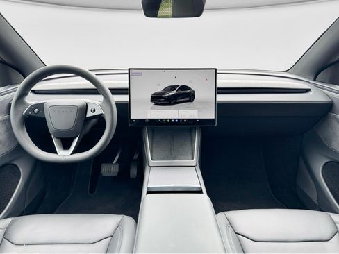 Used 2026 Tesla Model Y 2WD image 12