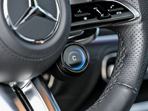 Used 2025 Mercedes-Benz GLE 63 AMG S image 29