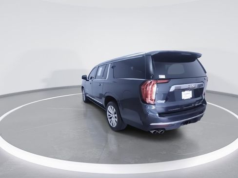 Used 2022 GMC Yukon XL Denali AWD/4WD image 8