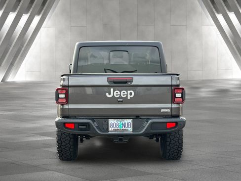 Used 2020 Jeep Gladiator Overland image 5