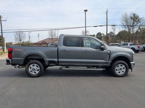 New 2026 Ford F350 XLT w/ XLT Premium Package AWD/4WD image 10