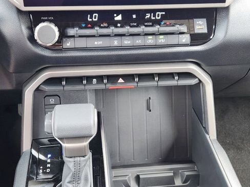 New 2026 Toyota Tundra SR5 AWD/4WD image 17
