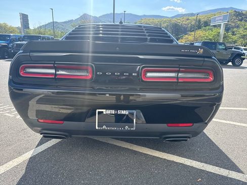 Used 2023 Dodge Challenger R/T Scat Pack RWD image 3