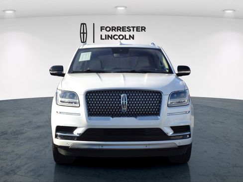 Used 2019 Lincoln Navigator L Reserve image 8
