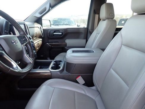 Used 2019 Chevrolet Silverado 1500 LT Trail Boss image 16