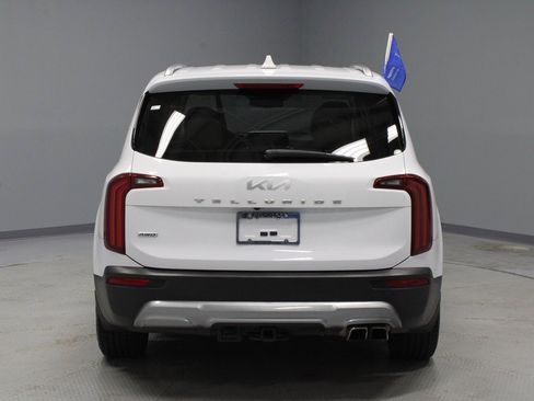 Used 2022 Kia Telluride EX w/ EX Premium Package image 11