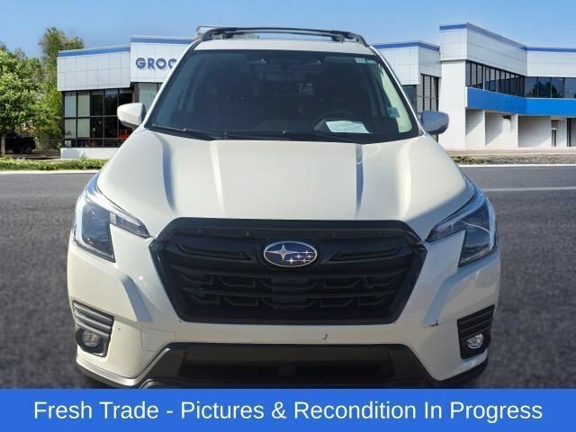Used 2024 Subaru Forester Limited AWD/4WD image 8