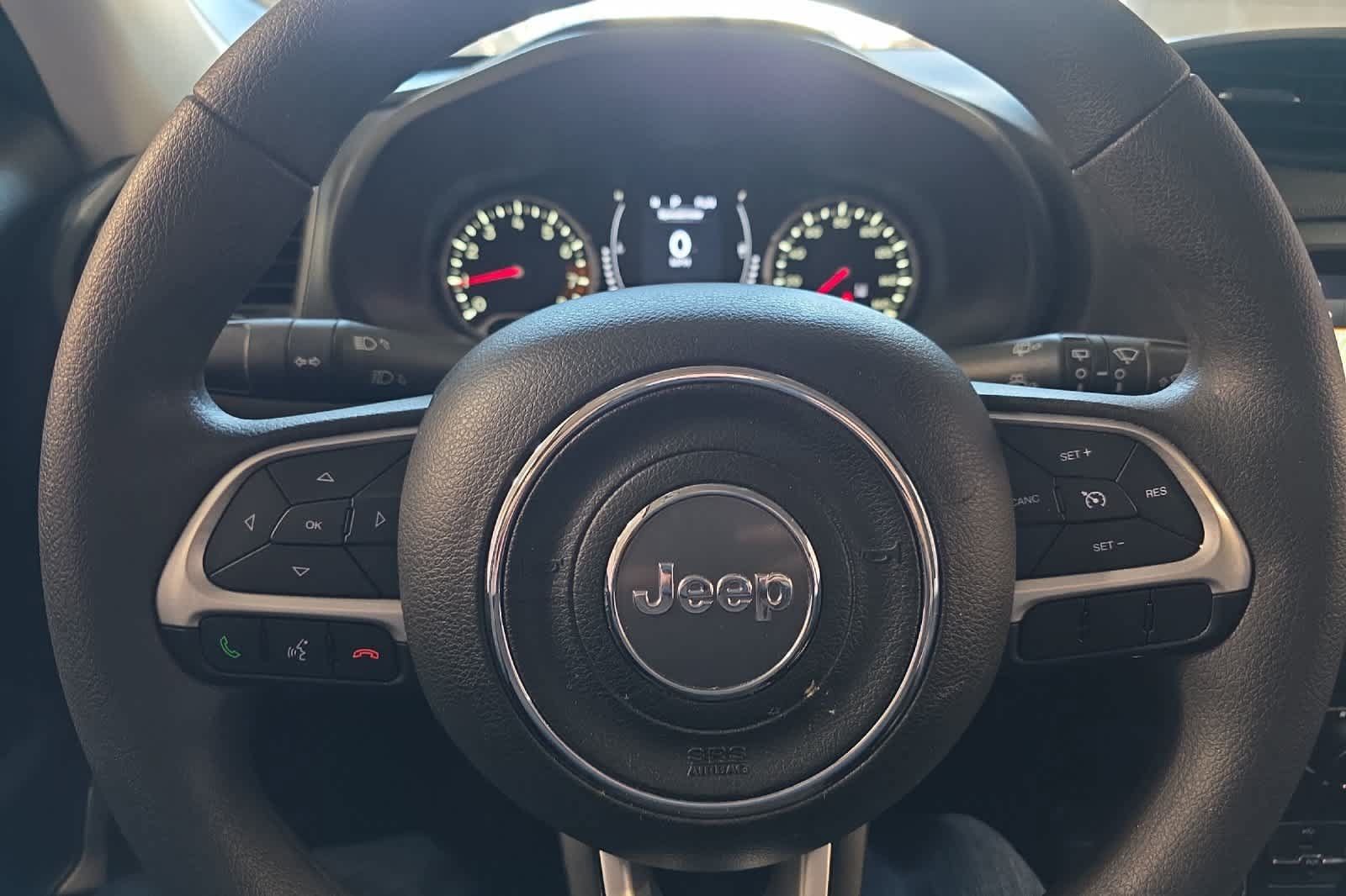 Used 2023 Jeep Renegade Latitude AWD/4WD image 24