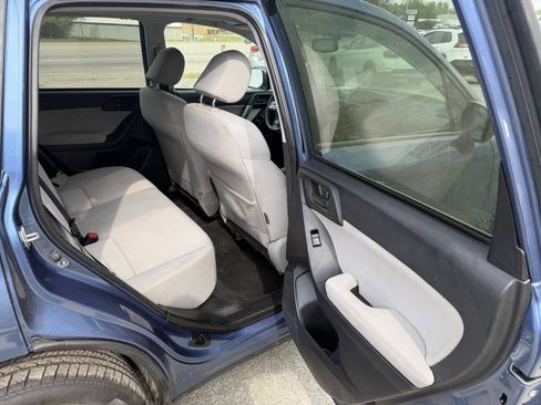 Used 2015 Subaru Forester 2.5i Premium w/ All-Weather Package AWD/4WD image 15