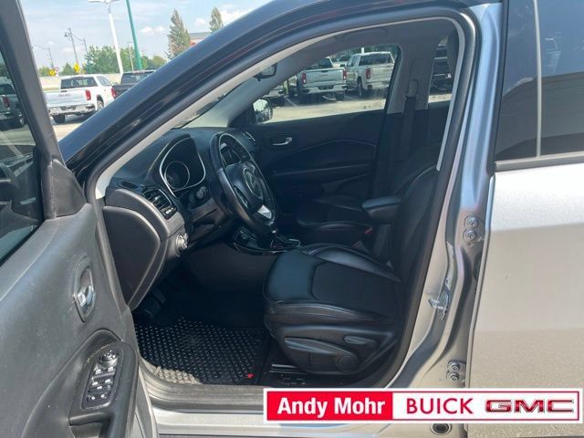 Used 2020 Jeep Compass Latitude AWD/4WD image 19