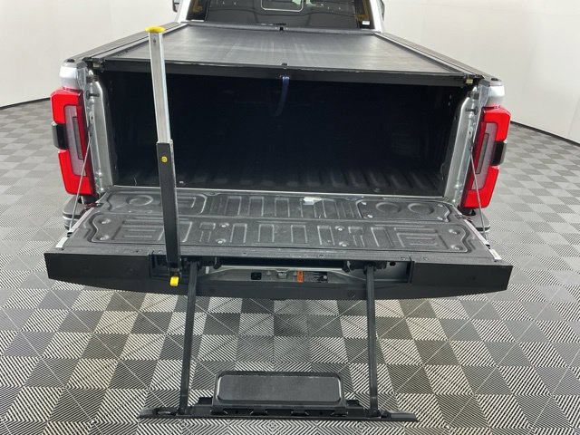 Used 2024 Ford F350 Platinum AWD/4WD image 8