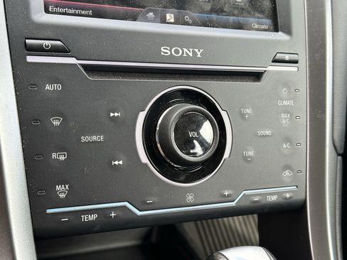 Used 2014 Ford Fusion Titanium image 21