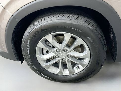 Used 2019 Hyundai Santa Fe SEL FWD image 30