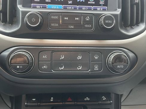 Used 2017 Chevrolet Colorado Z71 image 38