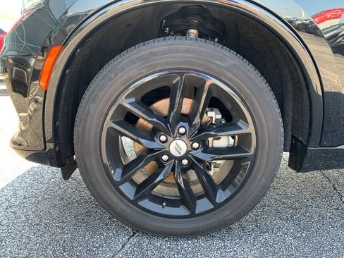 Used 2025 Dodge Durango GT AWD/4WD image 35